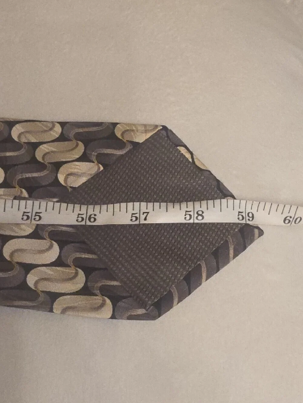 Di MoGGio Silk Hand Made Black and Gold Wave-Pattern Men's Tie 4 Inches Wide